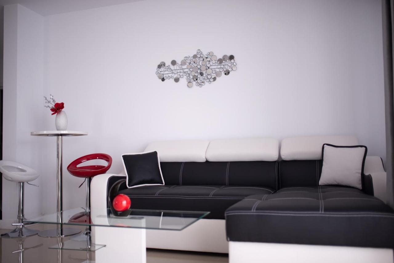 Apartament Denissia Oradea Ngoại thất bức ảnh